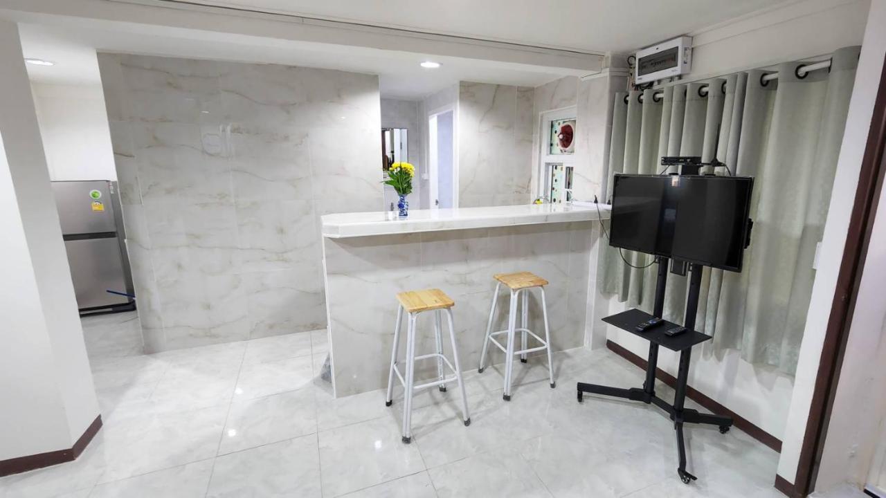 Apartment A4 Dindaeng Bangkok Exteriér fotografie